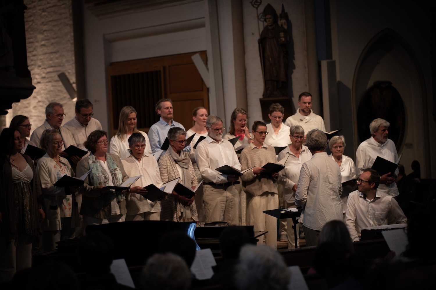 Kantorei Trittau performing Andis Paegle's original composition in St. Petri Hamburg